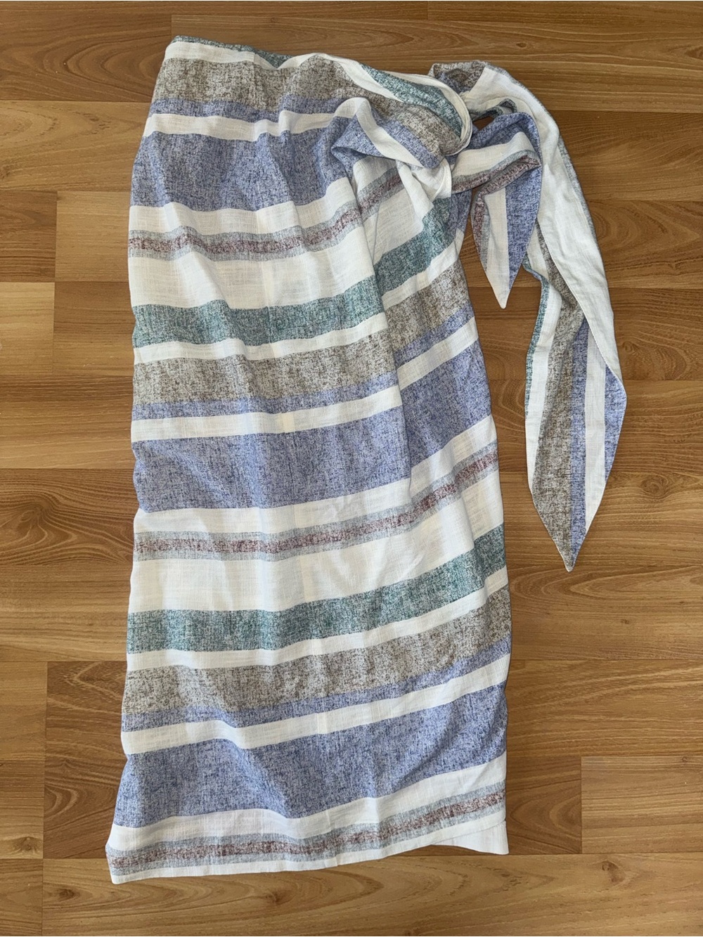 ZARA women’s side tie skirt or cover up